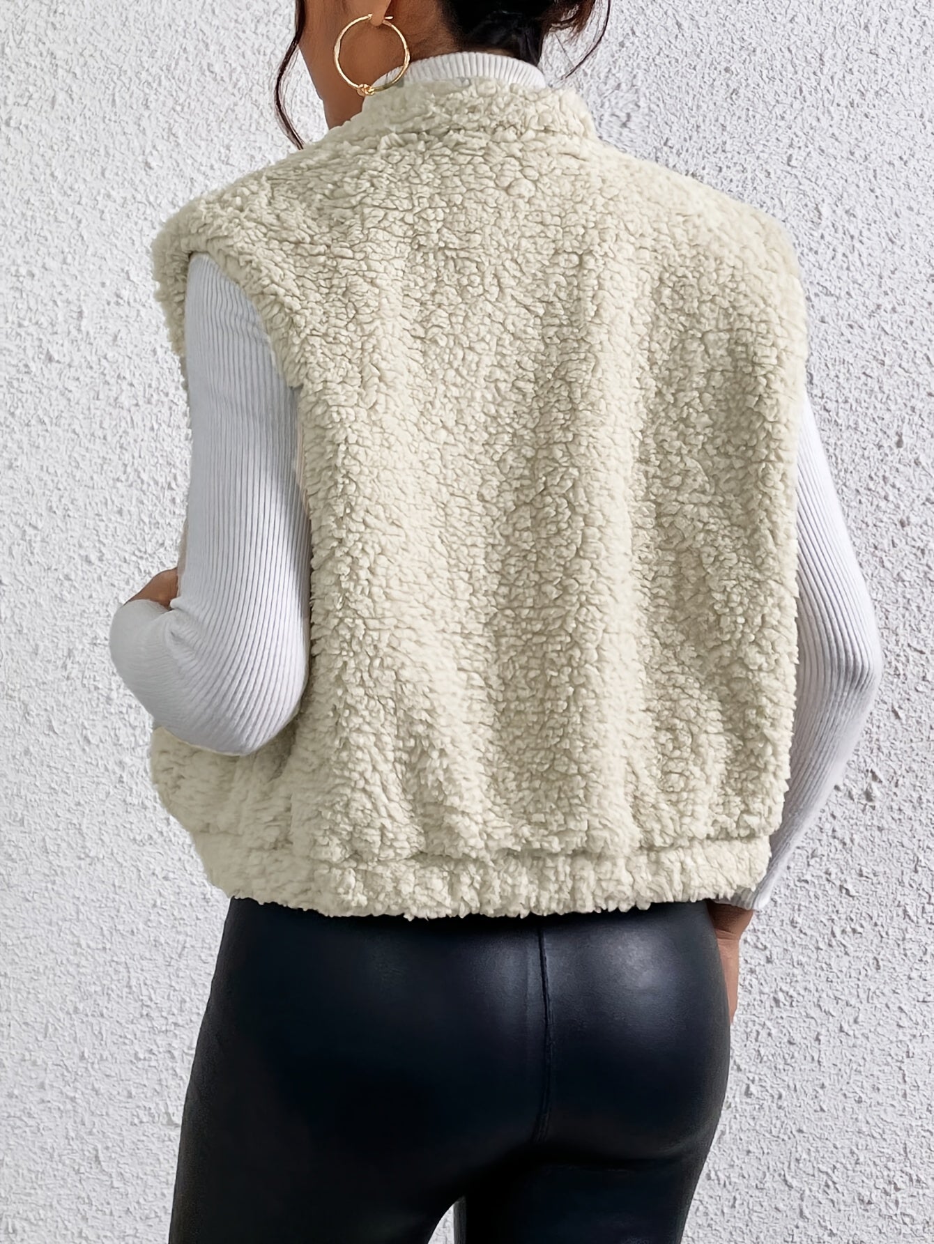 Cassandra | Teddy Body Warmer