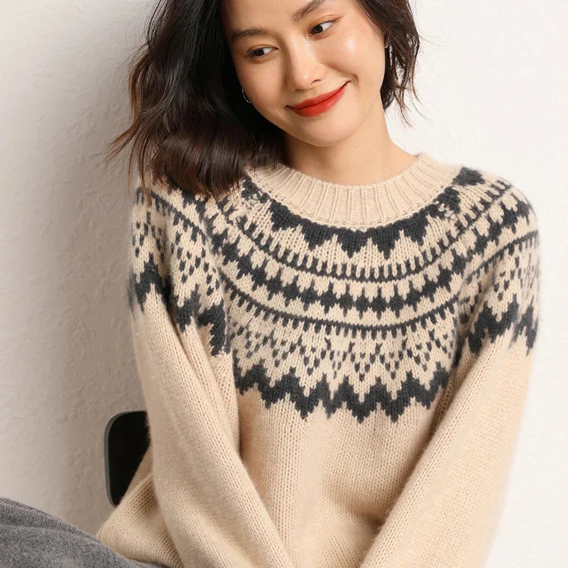 CLAUDIA | O-NECK KNITTED SWEATER